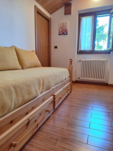 Others 3, B&B La Soldanella, Genova