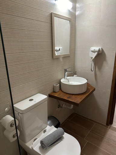 Shower 2, Lava Beach Suites, Crete