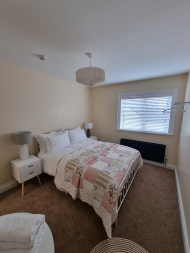 Bedroom, Oak Leaf Suite, Derry and Strabane