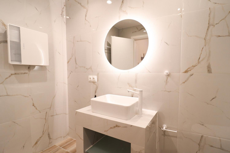 Bathroom 2, F & B Collection - Elegant Flats, Central Macedonia