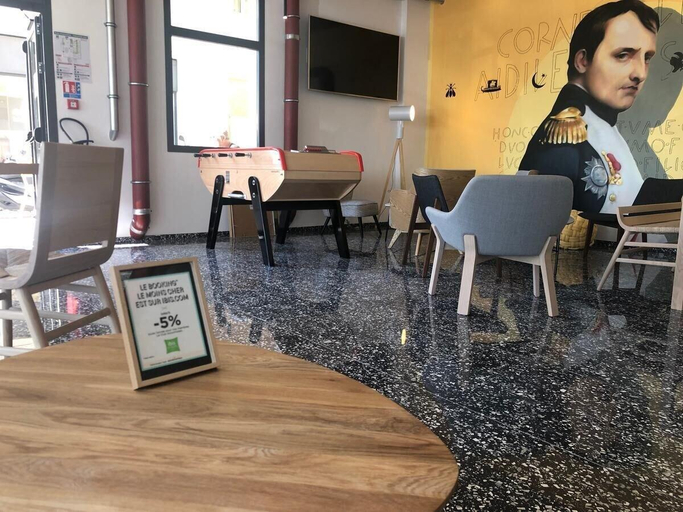 Public Area 2, Ibis Styles Ajaccio Napoleon, Corse-du-Sud