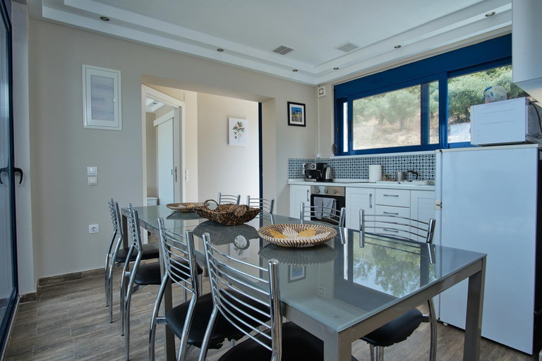 Others 4, Villa Seaview, Ionian Islands