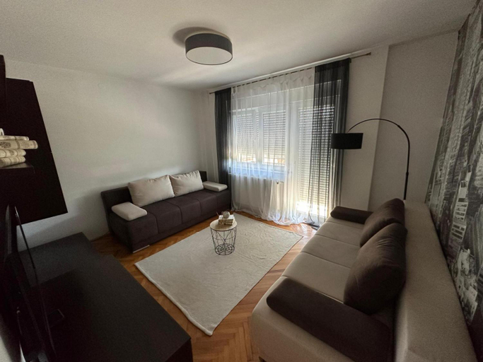 Guestroom, Matija, Gospić