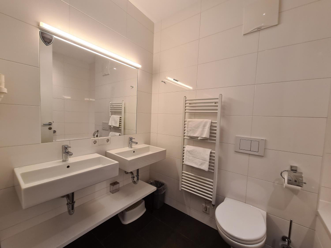 Others 5, Bellevue Residences - Luxurious Lakeside Apartments, Zell am See