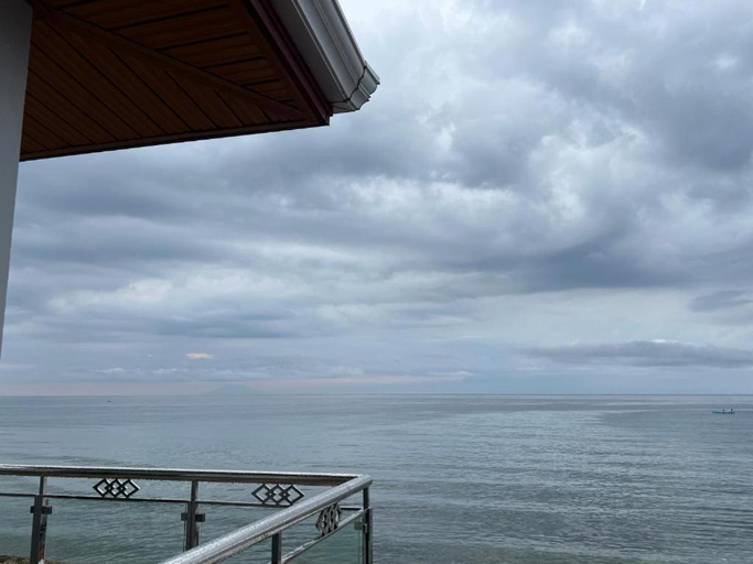 Others 3, Spacious Seaview Studio in Lila, Bohol, Lila