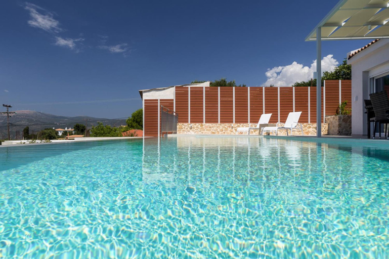 Room 4, Casa di Pietra With 2 Bedrooms and 3 Bathrooms, Ionian Islands