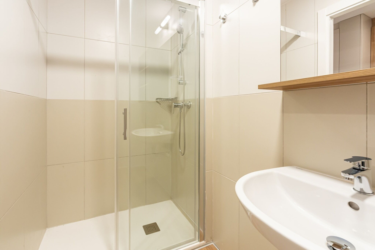 Bathroom 3, Hotel Nido Príncipe Pío, Madrid