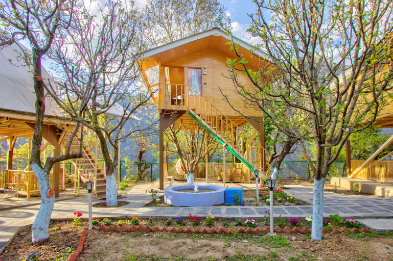 Others 4, Regal Retreat, Kullu