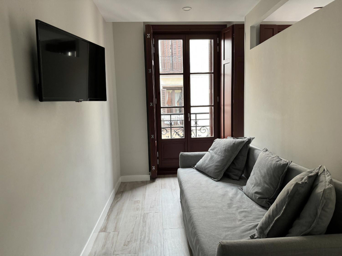 Bedroom 2, PlazaMayorSuites, Madrid