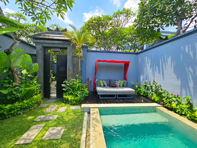 Swimming Pool 17