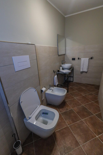 Others 2, RUGGIERO GUEST HOUSE, Salerno