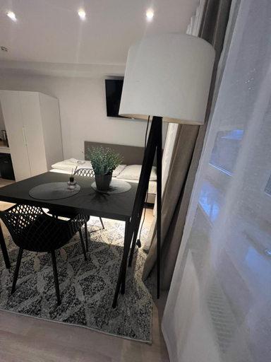 Others 4, Alpha Rooms, Rems-Murr-Kreis