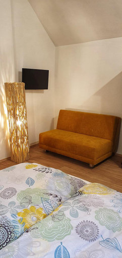 Bedroom 2, Cosy Lake cottage, 300m2 lake area just for you !, Klagenfurt Land