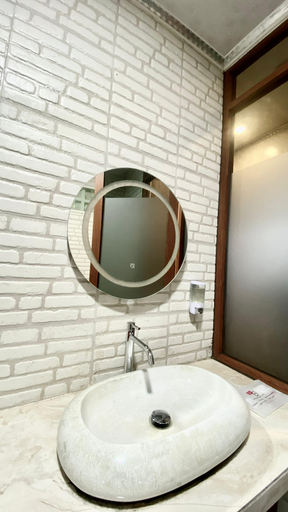 bathroom 6