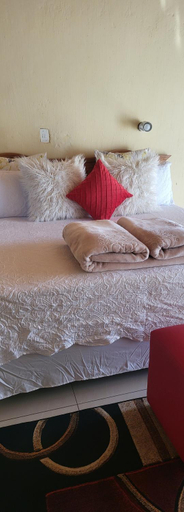 Others 3, Skyline Guest House, Ngaka Modiri Molema