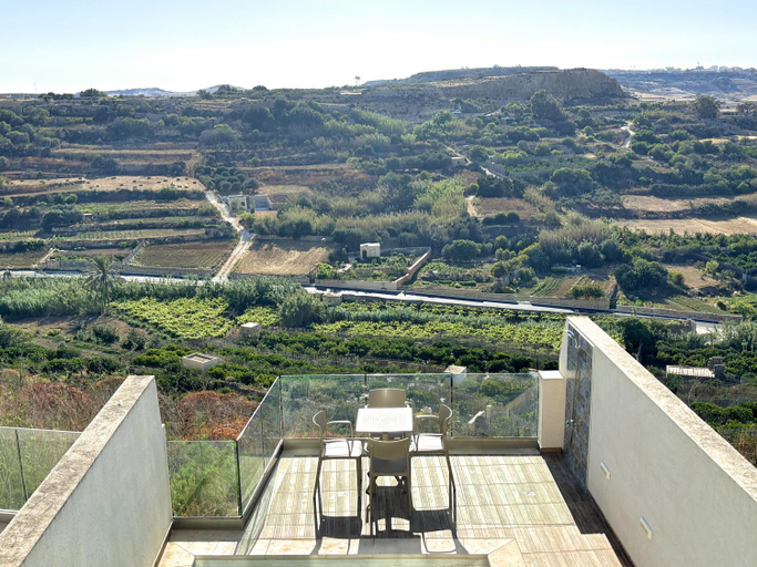 Others 4, All Nations Duplex with Pool