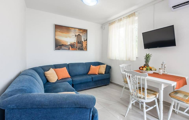 Others 3, Apartments Dora, Malinska-Dubašnica