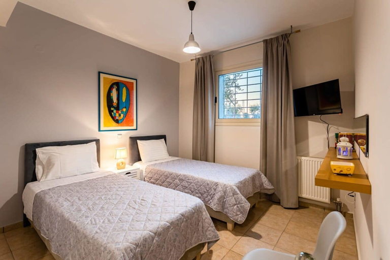 Room 2, Kitries Summer Getaway - Eden Sandy Suite, Peloponnese