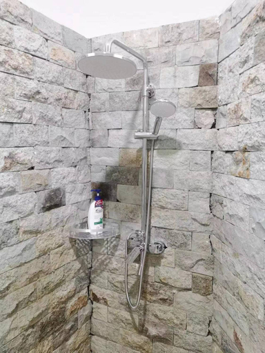 Bathroom, Cornerstone dive center, Karangasem