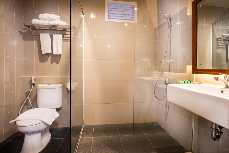 Bathroom 7