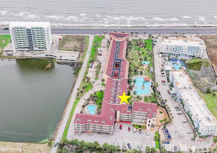 Others 5, Poolside Paradise, Galveston