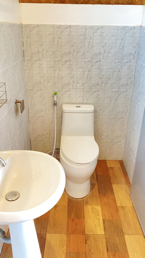 Bathroom 2