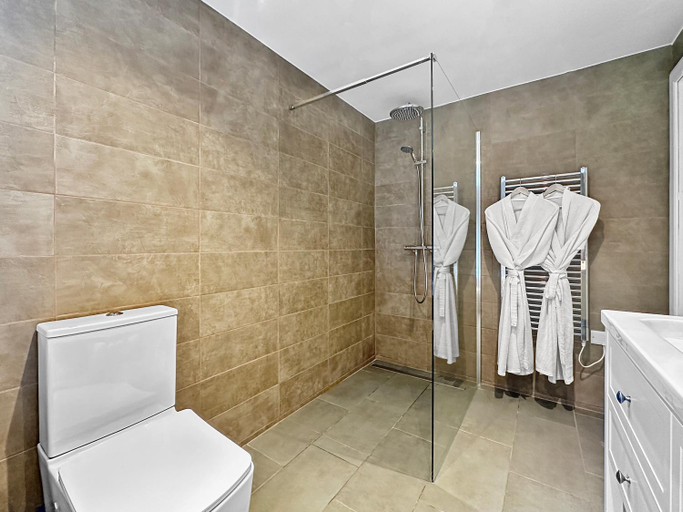 Shower 3, Aos Si - Wellness - Jacuzzi - Lodges, Highland