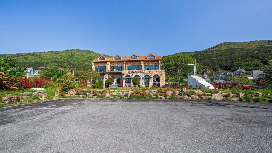Exterior & Views 2, Grand Pension, Geoje