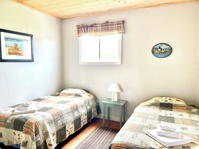 Bedroom 3, Jake & Jo's Cottages, Queens