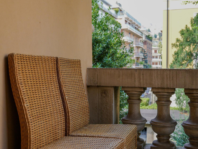 Others 4, FEEL - Mille Suites, Bergamo