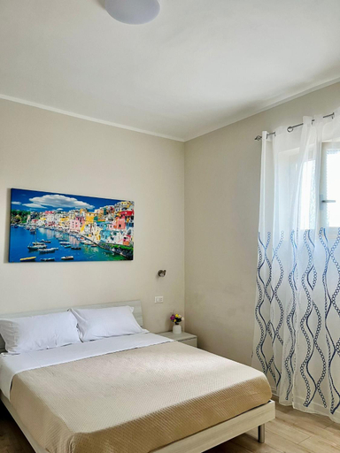 Bedroom 2, La casa di Rosa, Napoli