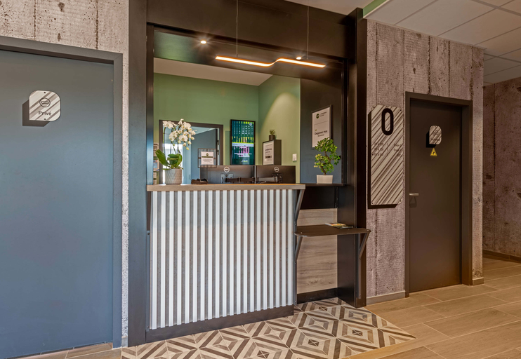 Public Area 2, B&B HOTEL Landerneau Bois Noir, Finistère