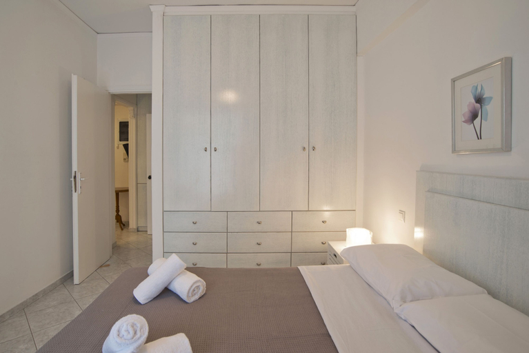 Room 3, Blue Nest in Dafni With 1 Bedrooms and 1 Bathrooms, Attica