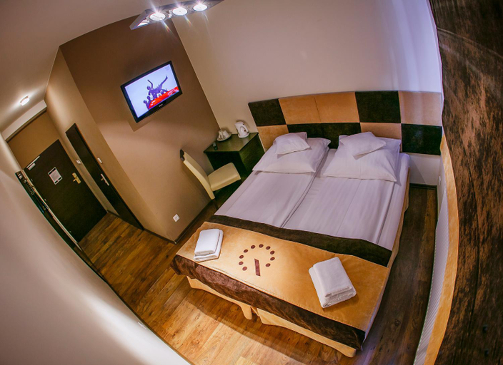 Bedroom 12