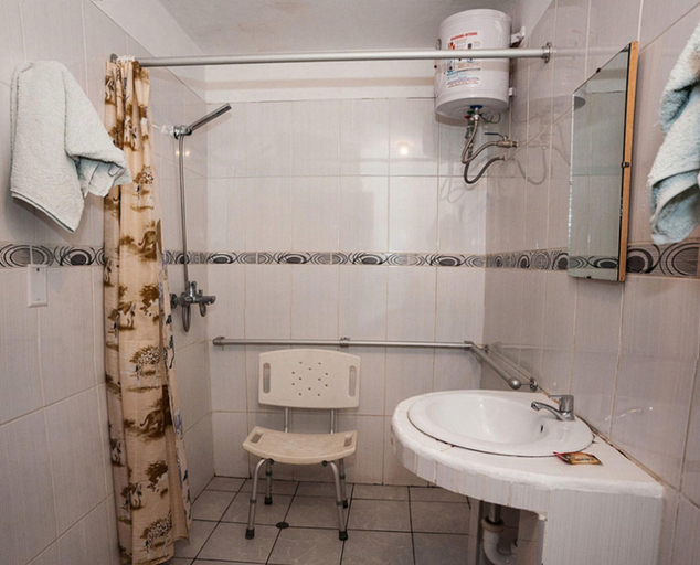 Bathroom 4, Hostal Iquique, Lima