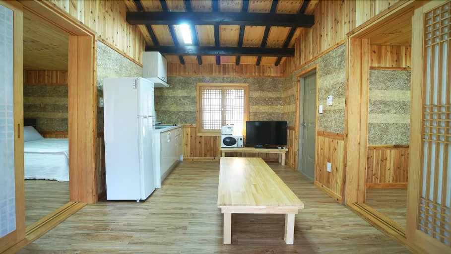 Others 4, Chan's House Pension, Seogwipo