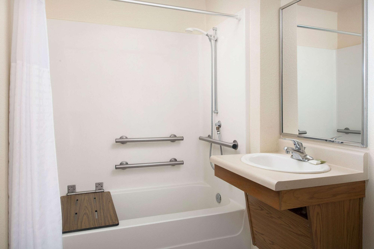 Bathroom 4, Woodspring Suites Lakeland, Polk