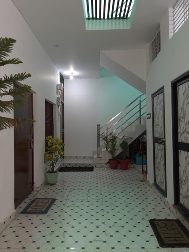 Others 4, Rameshta Dham Near Ram Mandir, Faizabad