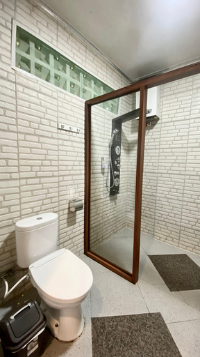 bathroom 5