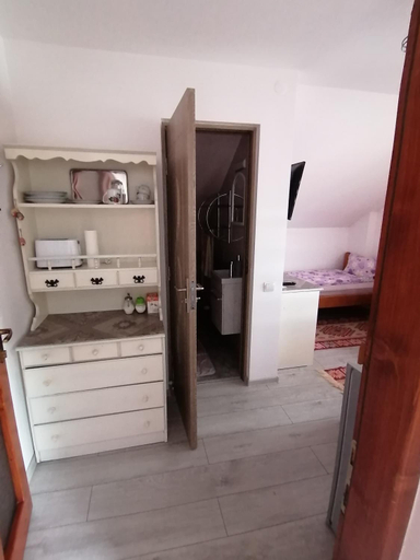 Bedroom 2, Kalotaszeg Vendeghaz, Izvoru Crisului