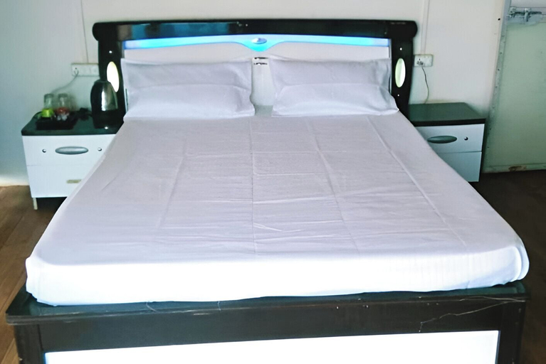 Others 4, Forrest Homestay Villa, Pune