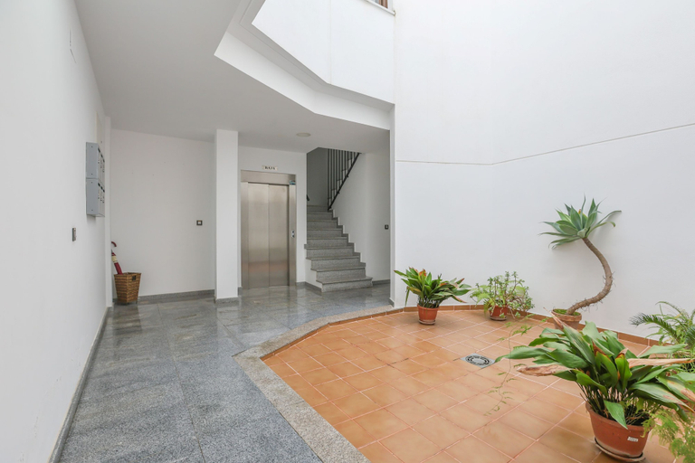 Room 5, Manuel De Falla I in Dos Hermanas, Sevilla