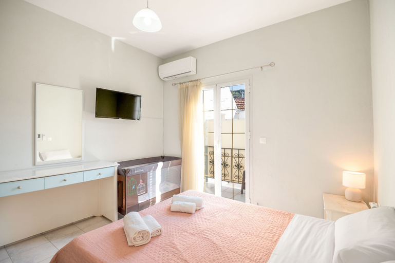 Room 2, Villa Kondraki in Nymfes, Ionian Islands