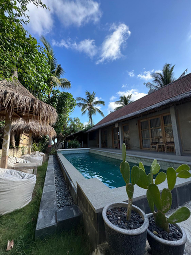 Swimming Pool 4