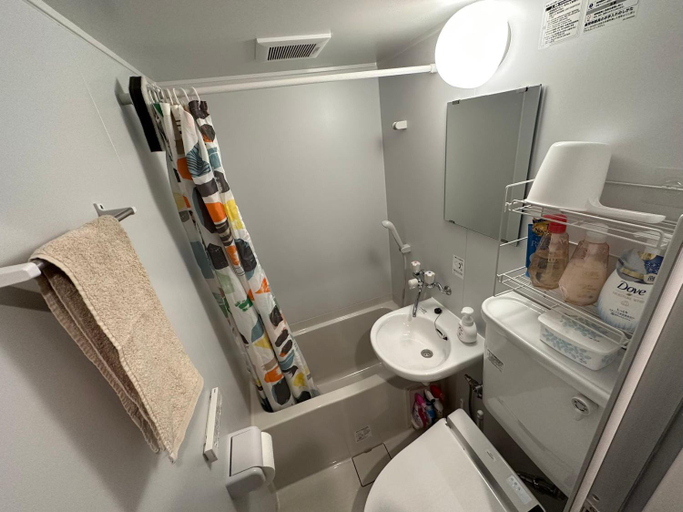 Bathroom 4, Hotel COMACHI, Shinjuku