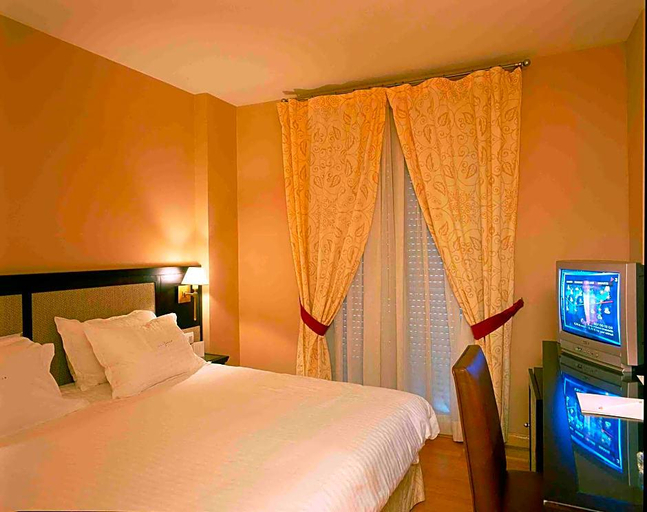 Bedroom 3, Hotel Spa Acevi Val d’Aran, Lleida