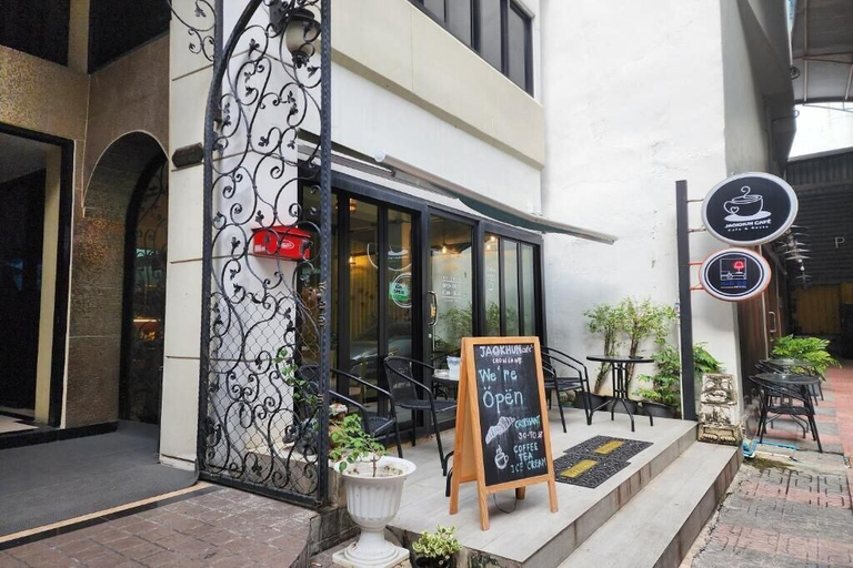 Exterior & Views 2, BnB98 Silom Hotel, Bang Rak