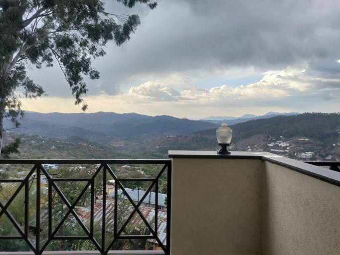 Others 5, Cottage Club Inn, Almora