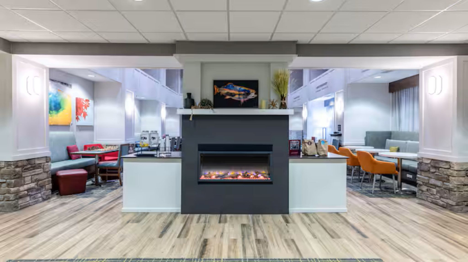 Public Area 2, Hampton Inn & Suites Casper, Natrona