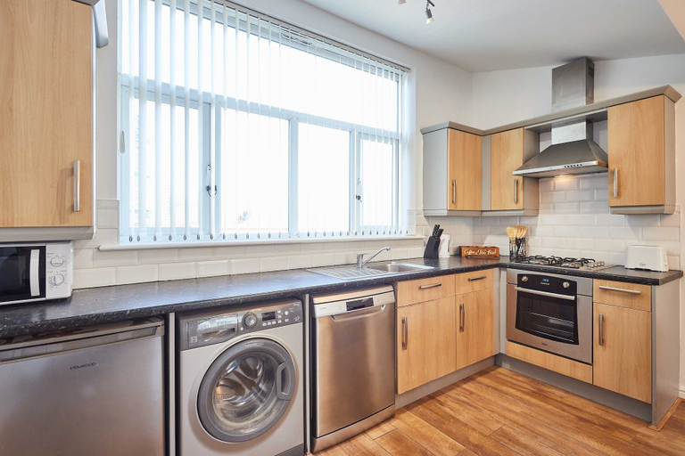 Room 4, Host Stay Abigail s Apartment, Wolverhampton